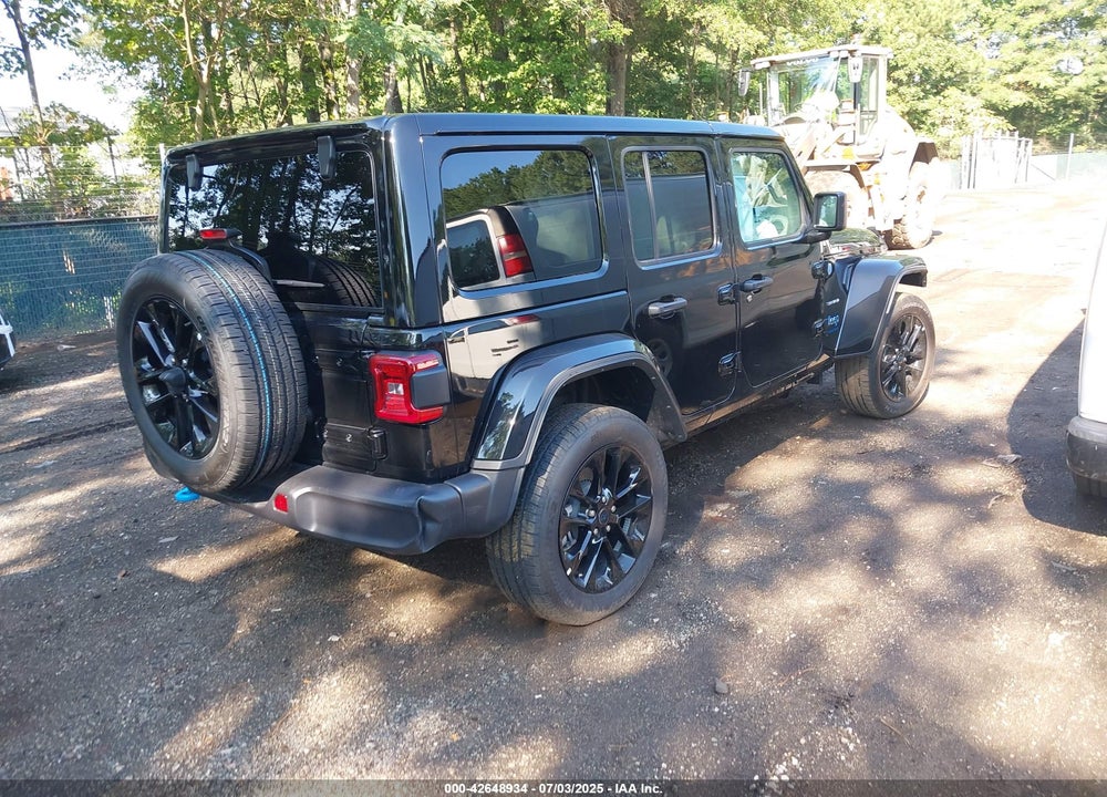 2024 JEEP WRANGLER 4XE SAHARA 4XE VIN: 1C4RJXP68RW306655