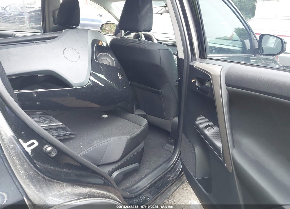 2015 TOYOTA RAV4 LE VIN: 2T3BFREV4FW283538