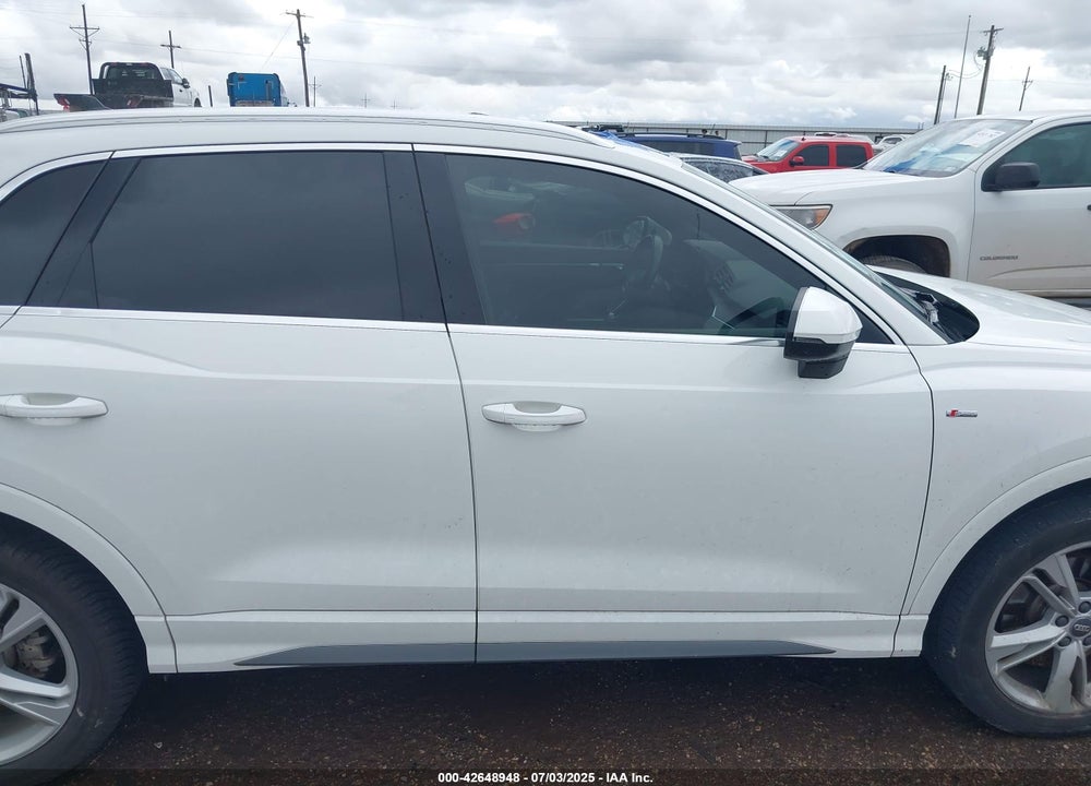 2020 AUDI Q3 VIN: WA1DECF37L1125172