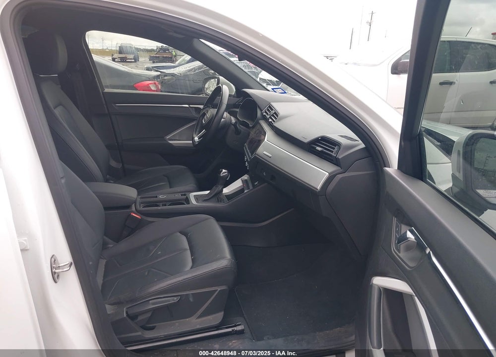 2020 AUDI Q3 VIN: WA1DECF37L1125172