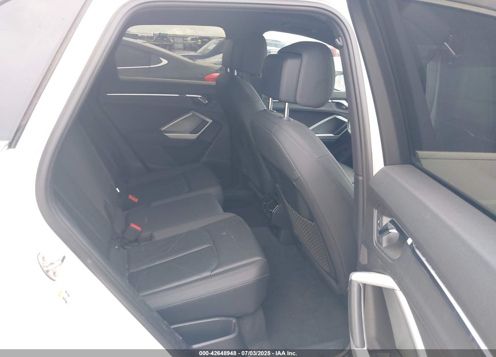2020 AUDI Q3 VIN: WA1DECF37L1125172