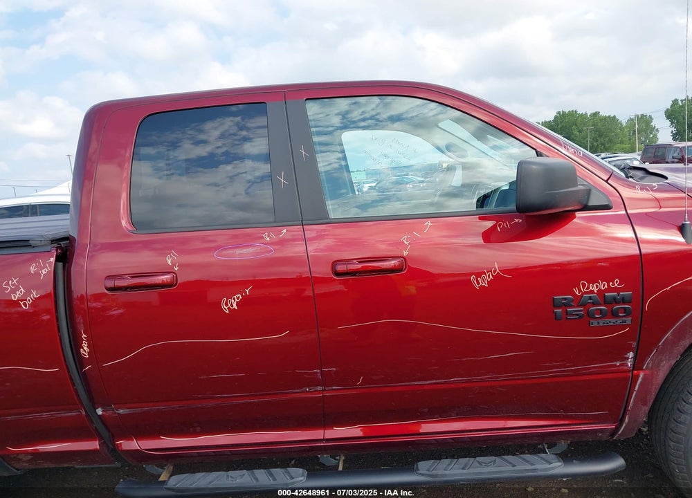 2019 RAM 1500 CLASSIC WARLOCK 4X4 6'4 BOX VIN: 1C6RR7GG8KS735946
