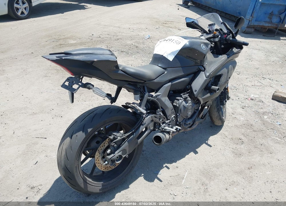 2025 YAMAHA YZFR7 VIN: JYARM38Y9SA003351