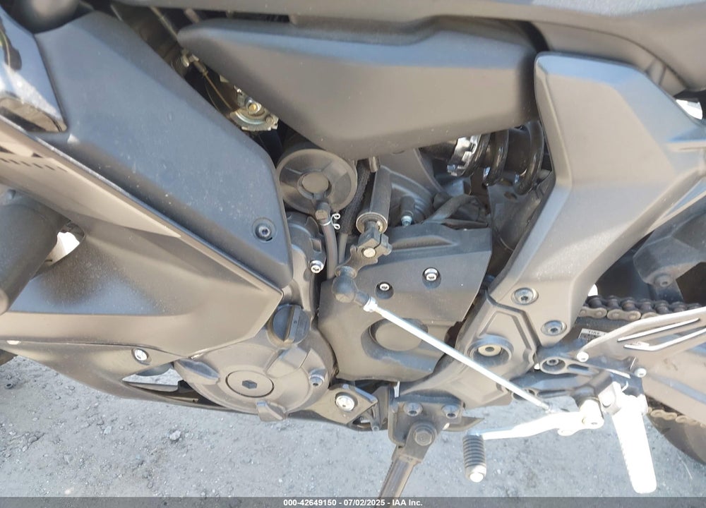 2025 YAMAHA YZFR7 VIN: JYARM38Y9SA003351