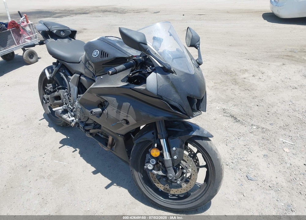 2025 YAMAHA YZFR7 VIN: JYARM38Y9SA003351