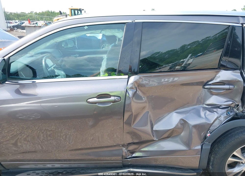 2015 TOYOTA HIGHLANDER VIN: 5TDKKRFH7FS112546