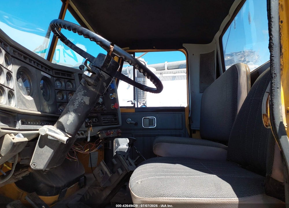 1985 GMC N9500 N9E064 VIN: 1GDT9E4J5FV630543