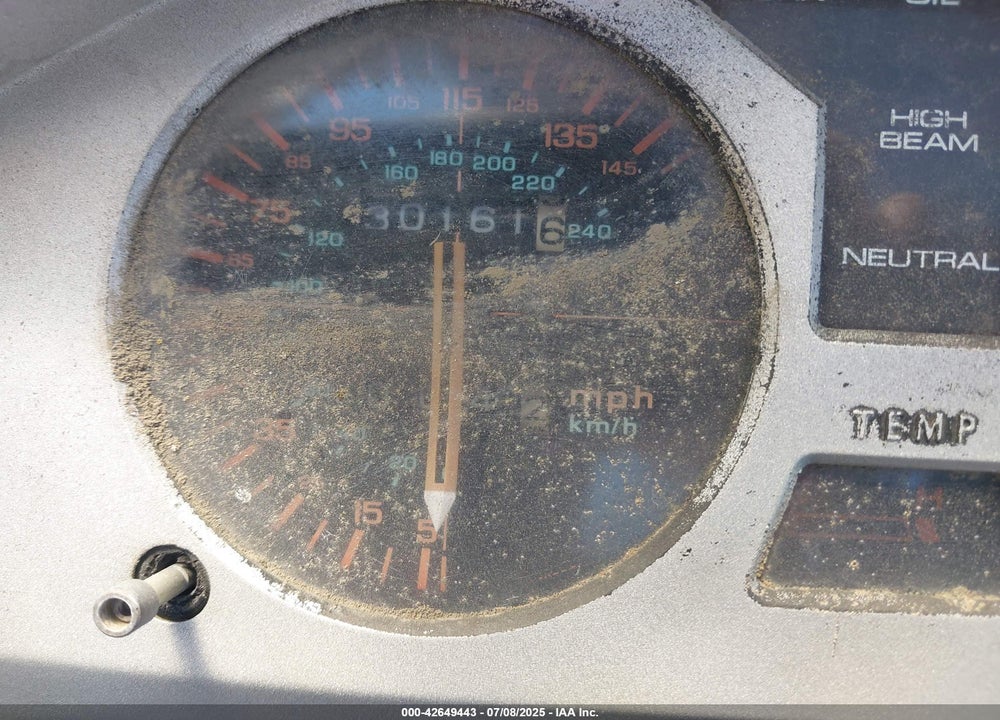 1986 HONDA VF500 F VIN: JH2PC1200GM205143