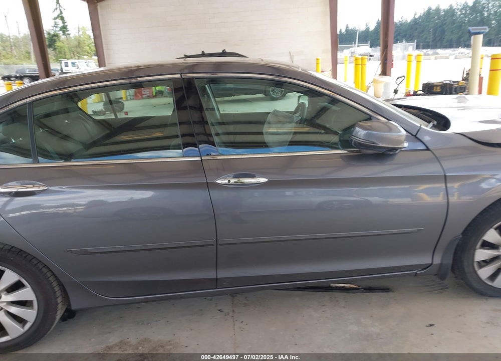 2013 HONDA ACCORD EX-L V-6 VIN: 1HGCR3F82DA048957