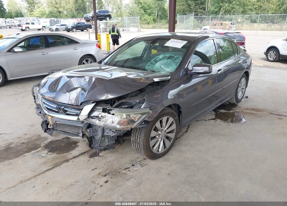 2013 HONDA ACCORD EX-L V-6 VIN: 1HGCR3F82DA048957