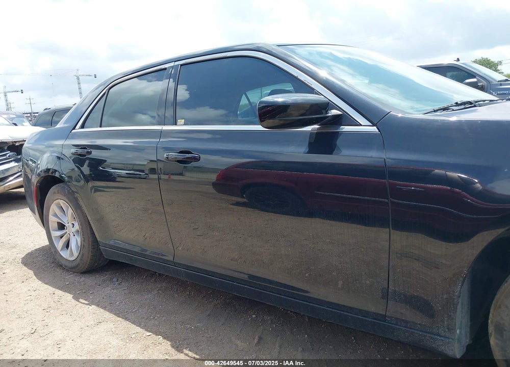 2015 CHRYSLER 300 LIMITED VIN: 2C3CCAAG7FH853249