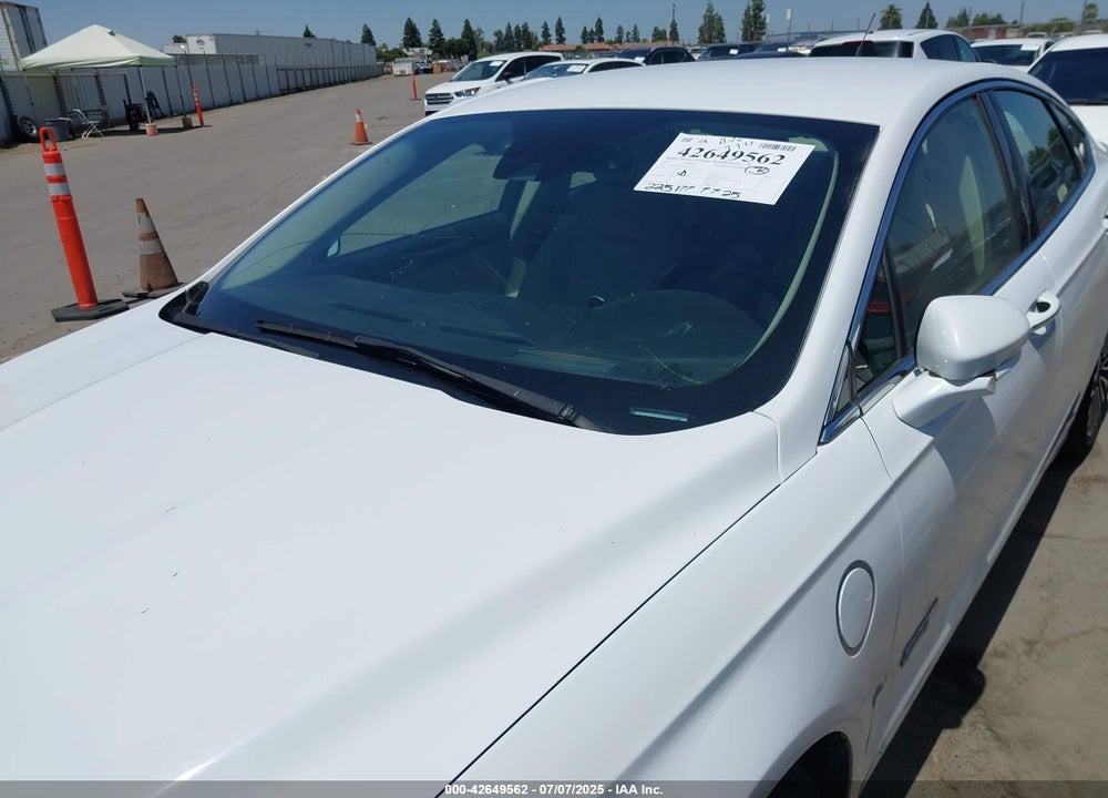 2018 FORD FUSION ENERGI VIN: 3FA6P0PUXJR143267