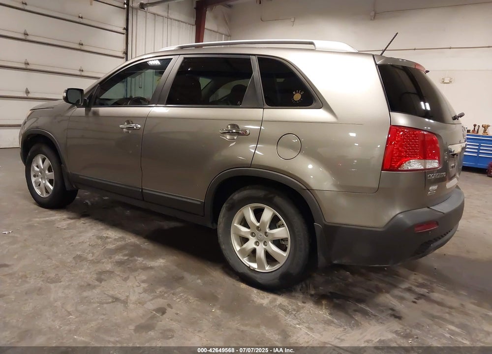 2013 KIA SORENTO VIN: 5XYKT4A60DG417774
