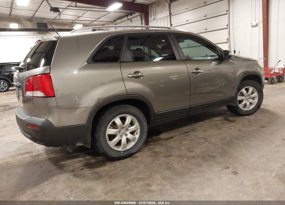 2013 KIA SORENTO VIN: 5XYKT4A60DG417774