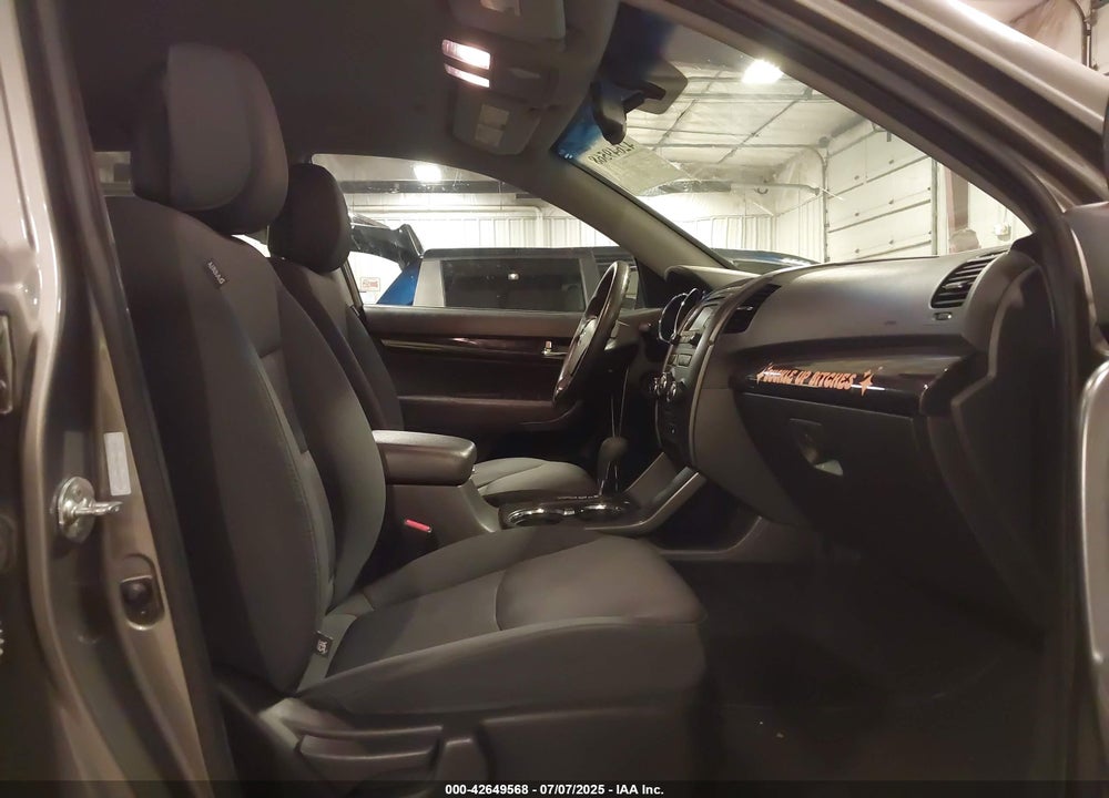 2013 KIA SORENTO VIN: 5XYKT4A60DG417774