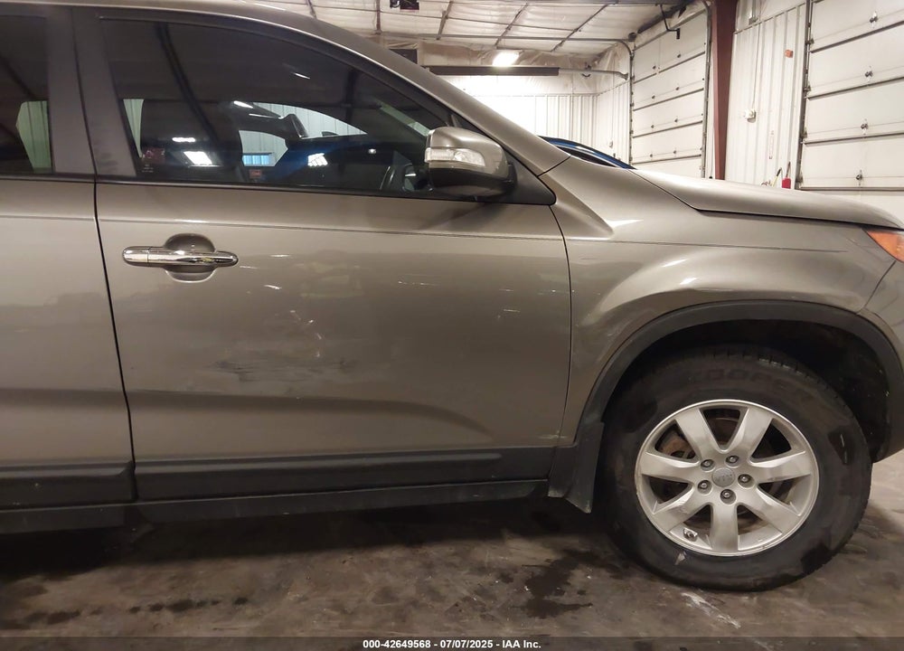 2013 KIA SORENTO VIN: 5XYKT4A60DG417774
