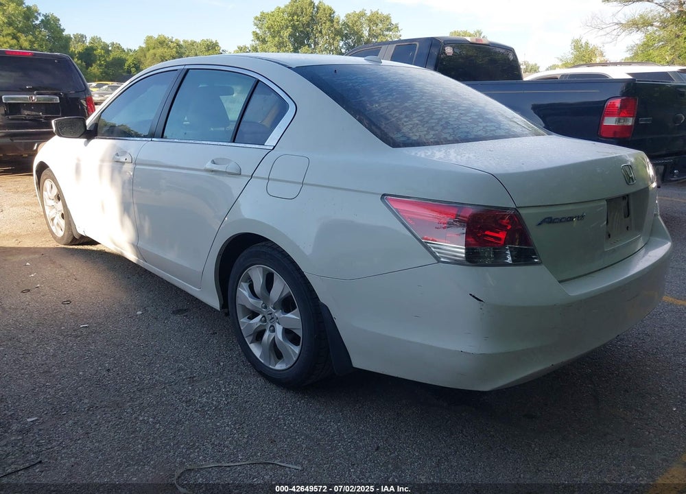 2008 HONDA ACCORD VIN: 1HGCP26878A030332