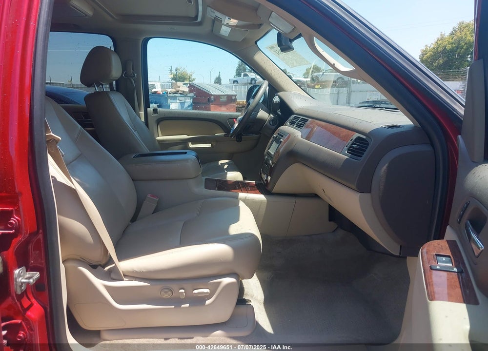 2012 CHEVROLET TAHOE LTZ VIN: 1GNSKCE00CR220792