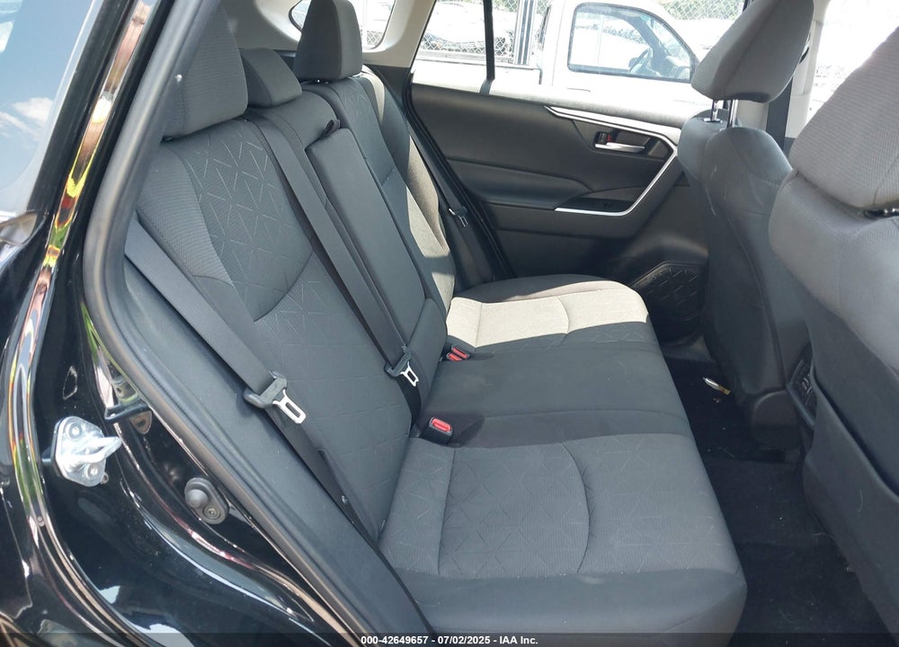2024 TOYOTA RAV4 XLE VIN: 2T3W1RFVXRW316173