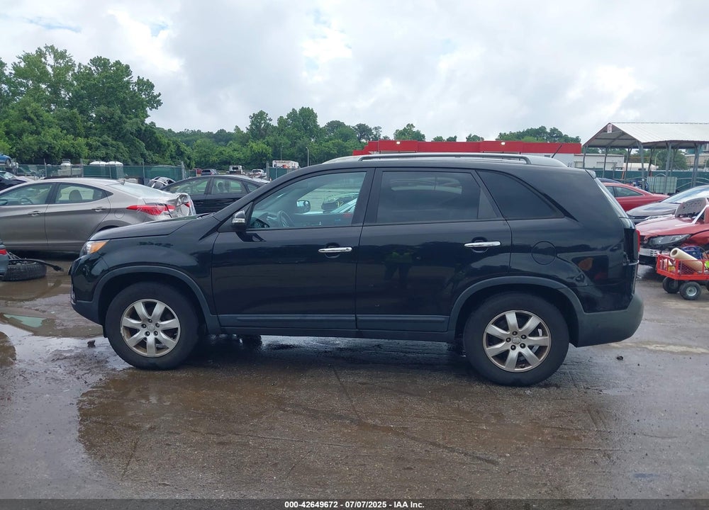 2012 KIA SORENTO VIN: 5XYKT4A67CG190808