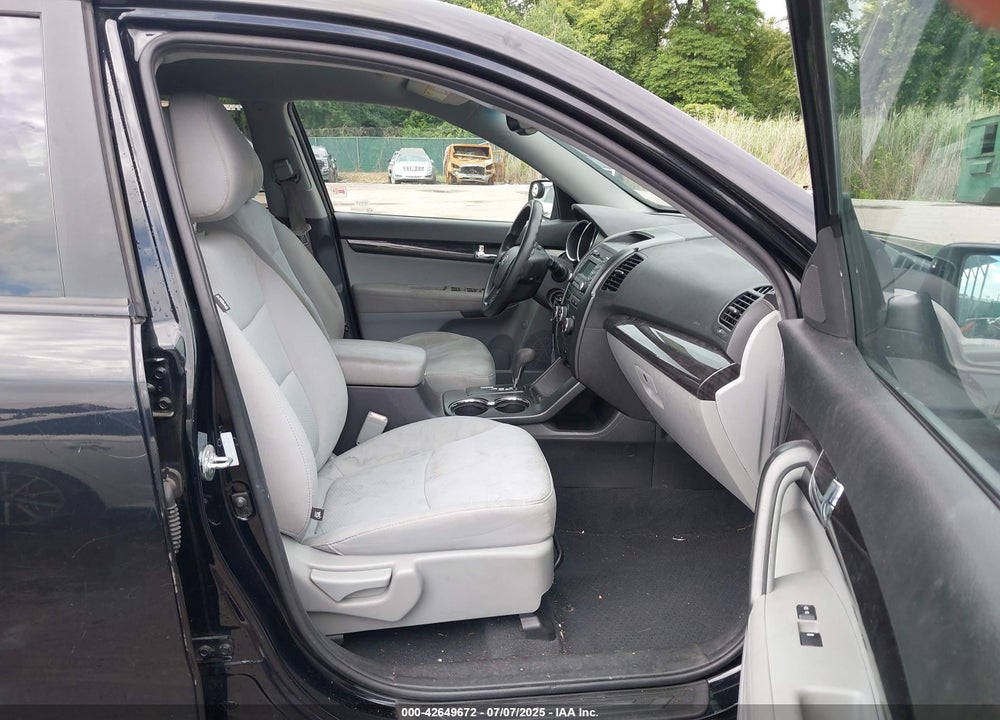 2012 KIA SORENTO VIN: 5XYKT4A67CG190808