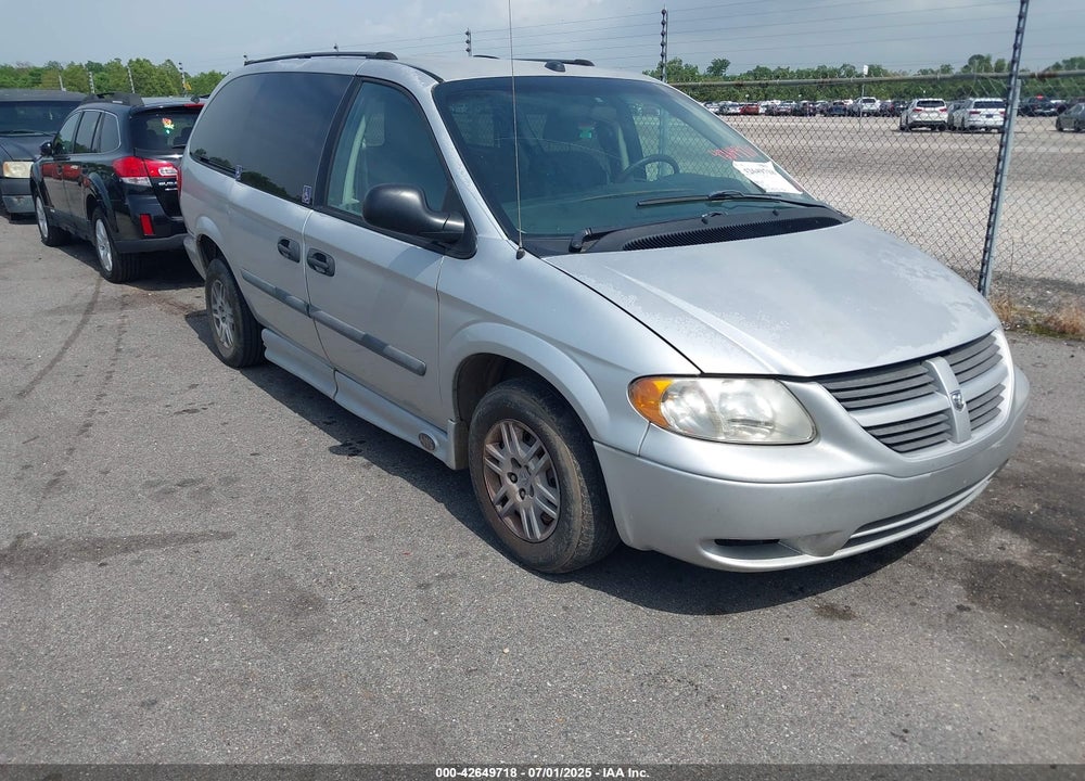 2005 DODGE GRAND CARAVAN SE VIN: 1D4GP24R25B421537
