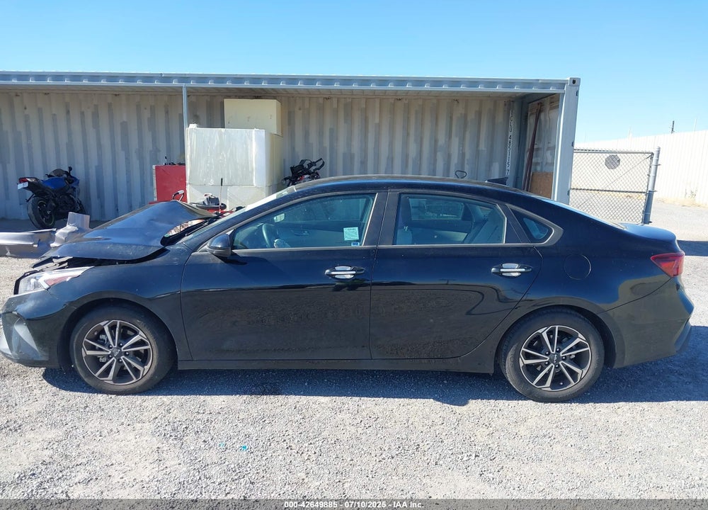 2023 KIA FORTE VIN: 3KPF24AD6PE618342