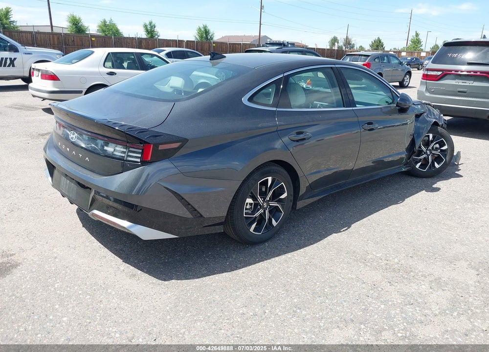 2025 HYUNDAI SONATA VIN: KMHL64JA7SA474062
