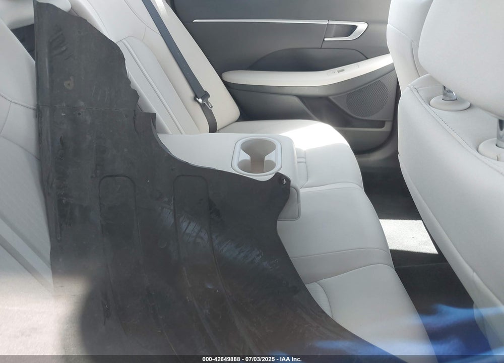 2025 HYUNDAI SONATA VIN: KMHL64JA7SA474062