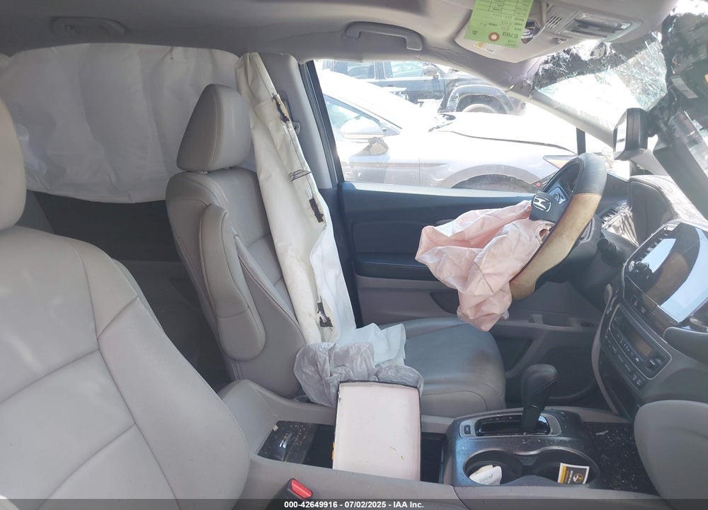 2020 HONDA PILOT VIN: 5FNYF5H57LB026759