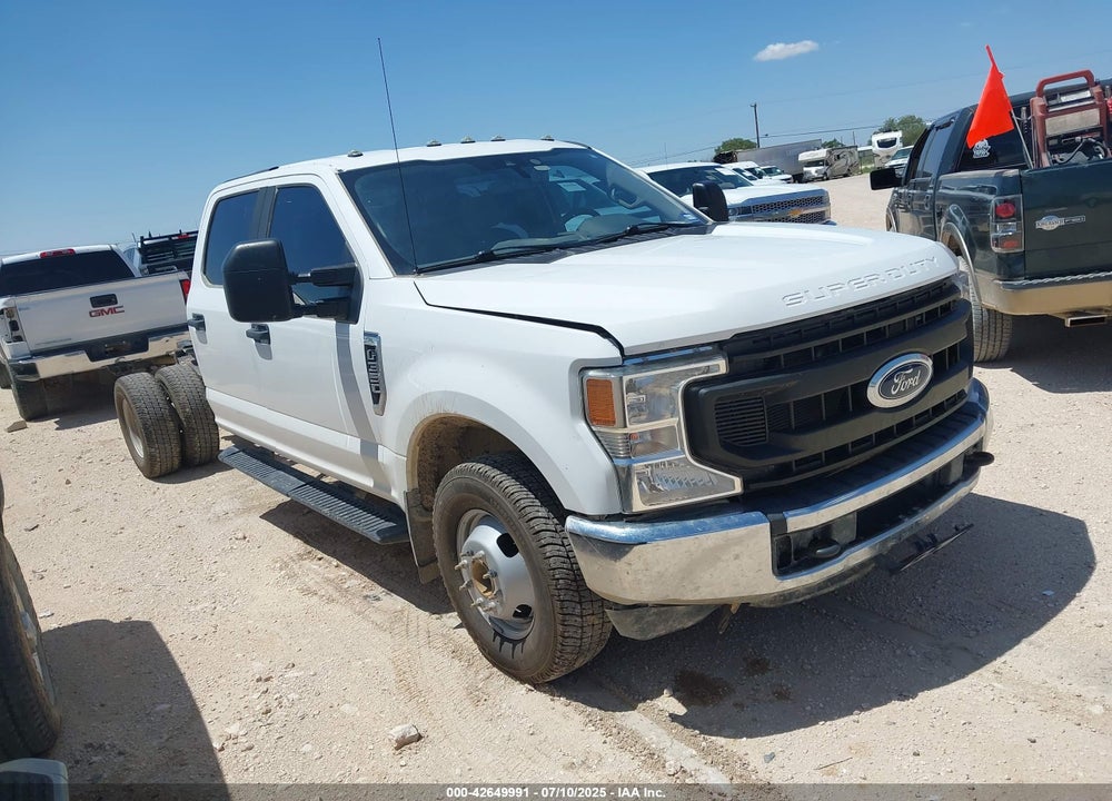 2021 FORD F-350 CHASSIS XL VIN: 1FD8W3GN0MED45196