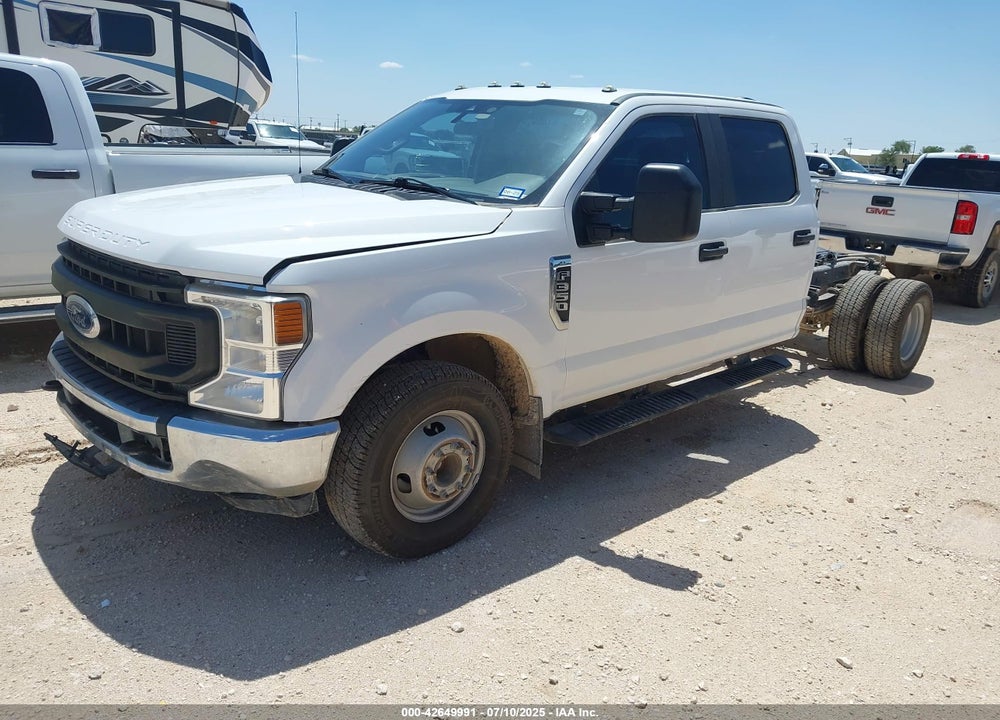 2021 FORD F-350 CHASSIS XL VIN: 1FD8W3GN0MED45196