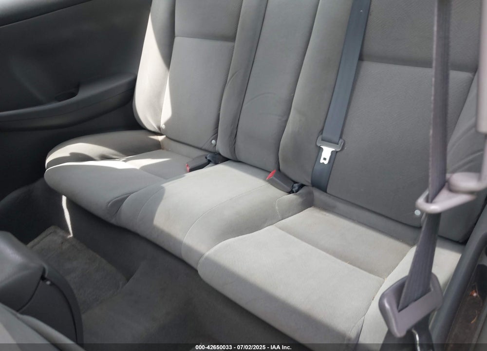 2005 TOYOTA CAMRY SOLARA SLE VIN: 4T1CE30PX5U976490