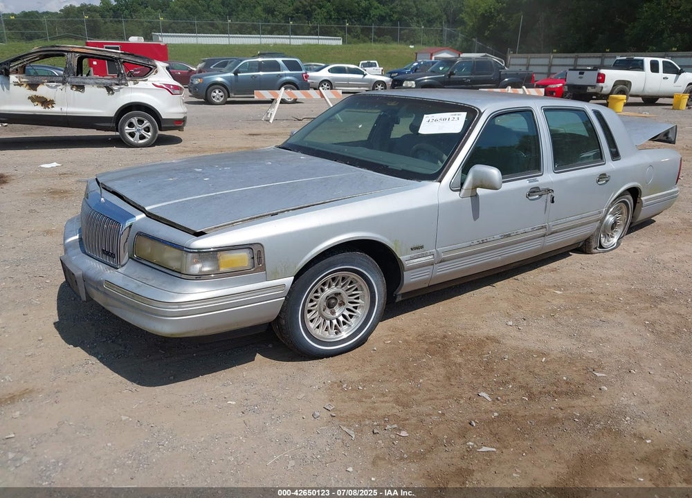1995 LINCOLN TOWN CAR EXECUTIVE VIN: 1LNLM81W2SY751071