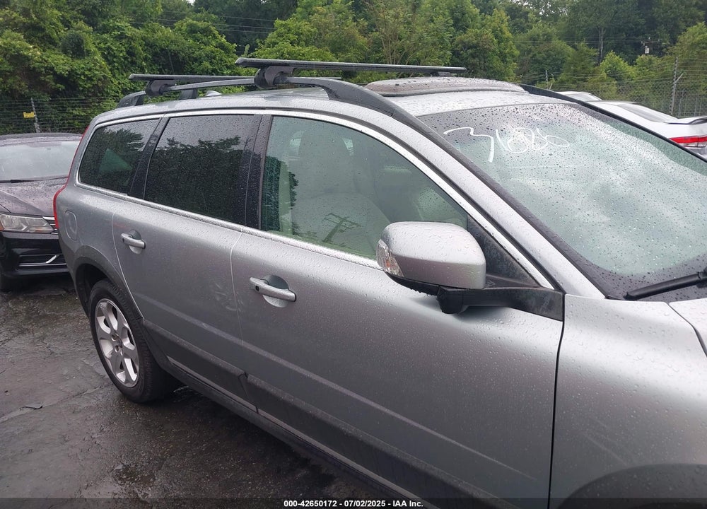 2011 VOLVO XC70 VIN: YV4902BZ8B1113686