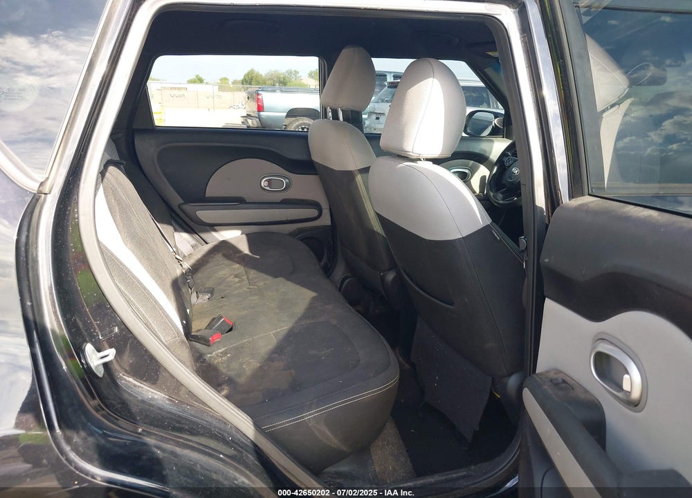 2014 KIA SOUL + VIN: KNDJP3A51E7036029