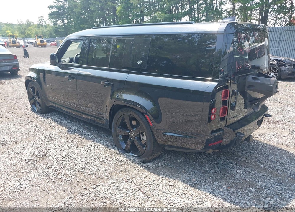 2024 LAND ROVER DEFENDER VIN: SALE2FEU5R2258765