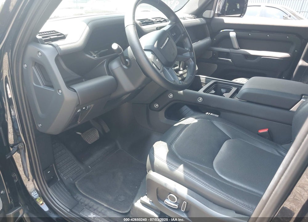 2024 LAND ROVER DEFENDER VIN: SALE2FEU5R2258765