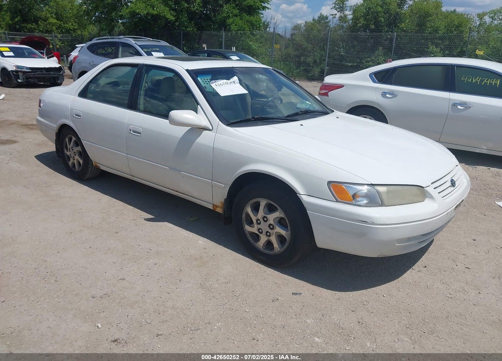 1998 TOYOTA CAMRY VIN: 4T1BF28K7WU070231