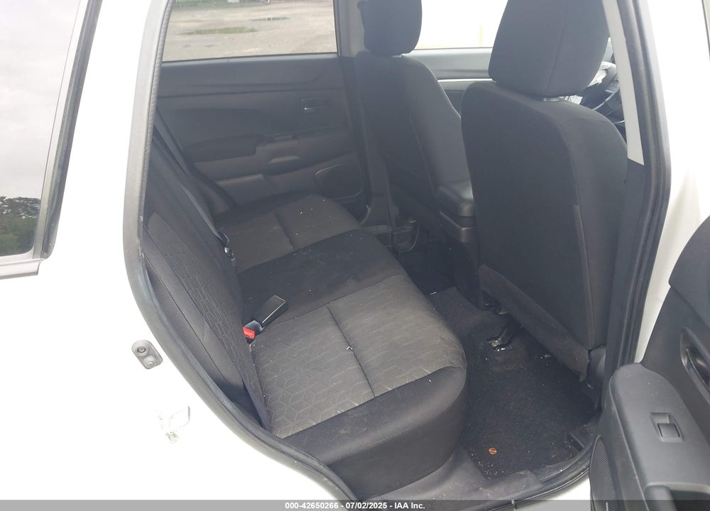 2021 MITSUBISHI OUTLANDER SPORT VIN: JA4APUAU3MU032040