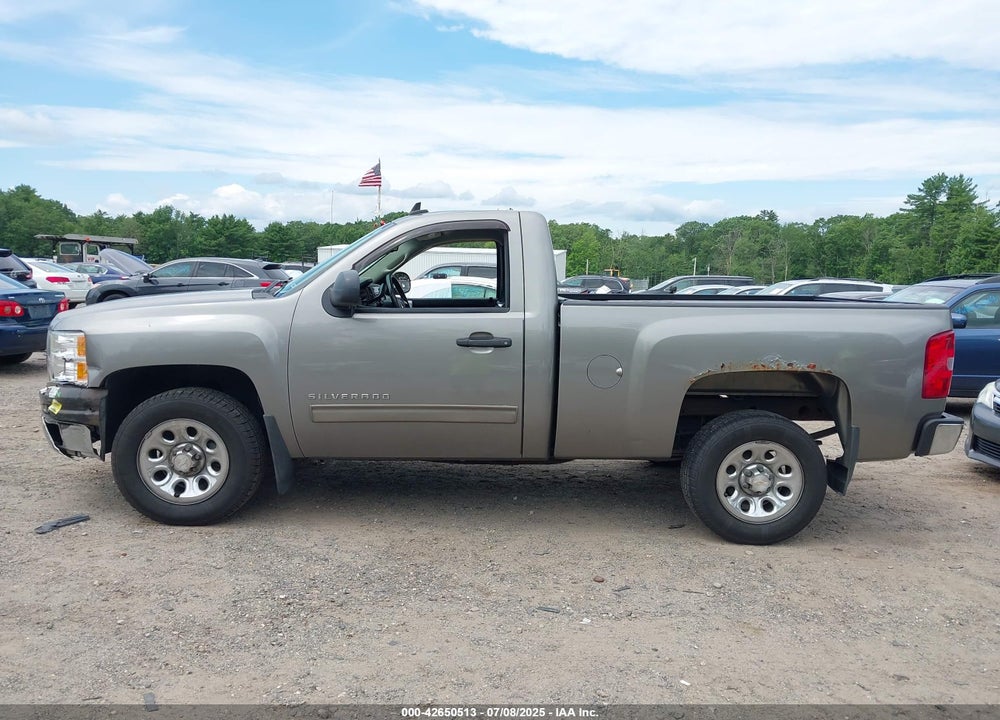 2013 CHEVROLET SILVERADO 1500 VIN: 1GCNCSEA8DZ352108