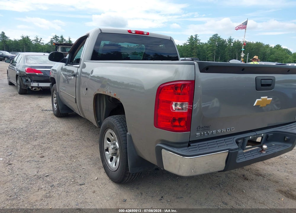 2013 CHEVROLET SILVERADO 1500 VIN: 1GCNCSEA8DZ352108