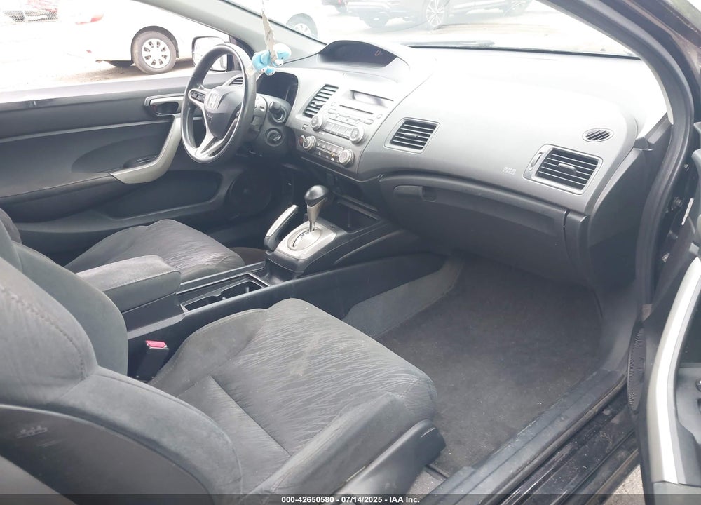 2008 HONDA CIVIC VIN: 2HGFG12868H563030