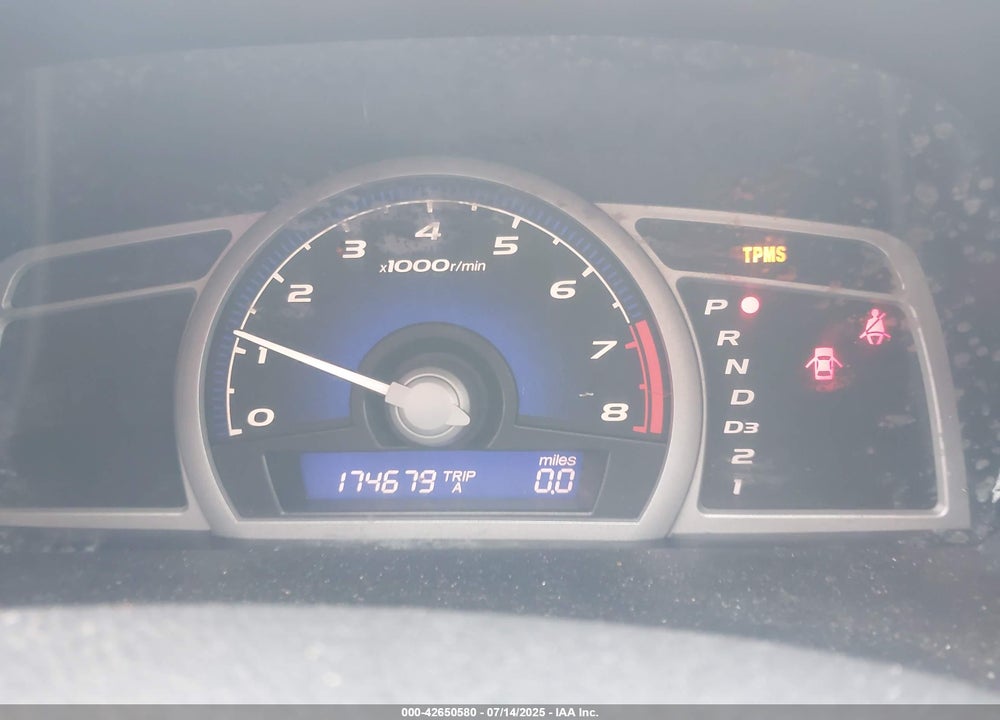 2008 HONDA CIVIC VIN: 2HGFG12868H563030