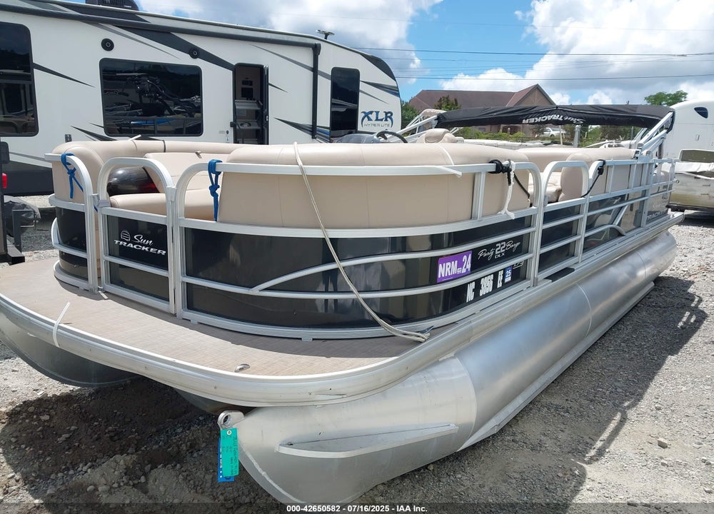 2017 SUNTRACKER OTHER VIN: BUJ36470G617