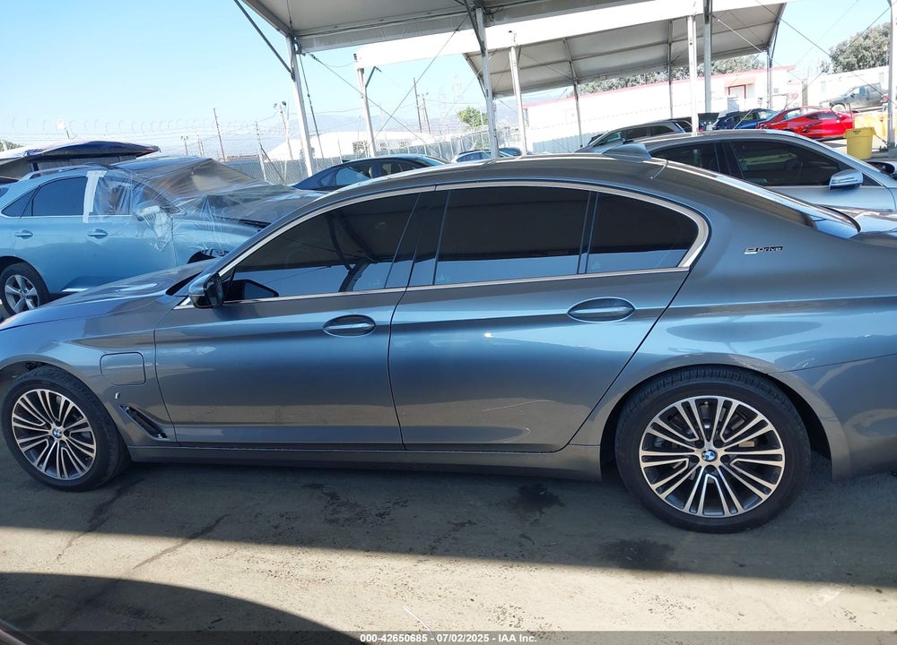 2019 BMW 530E VIN: WBAJA9C51KB254009