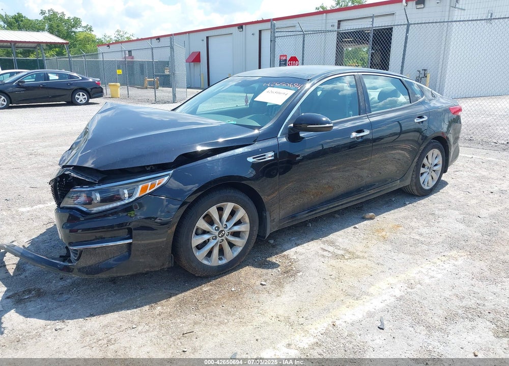 2016 KIA OPTIMA VIN: 5XXGU4L3XGG053944