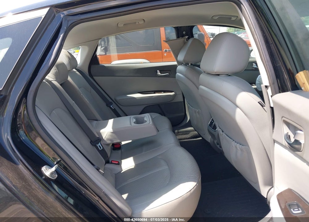 2016 KIA OPTIMA VIN: 5XXGU4L3XGG053944