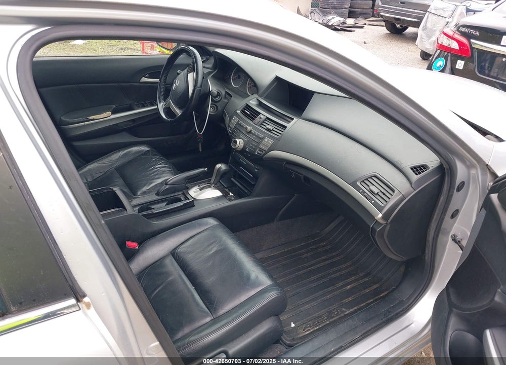 2009 HONDA ACCORD VIN: 1HGCP26879A103197