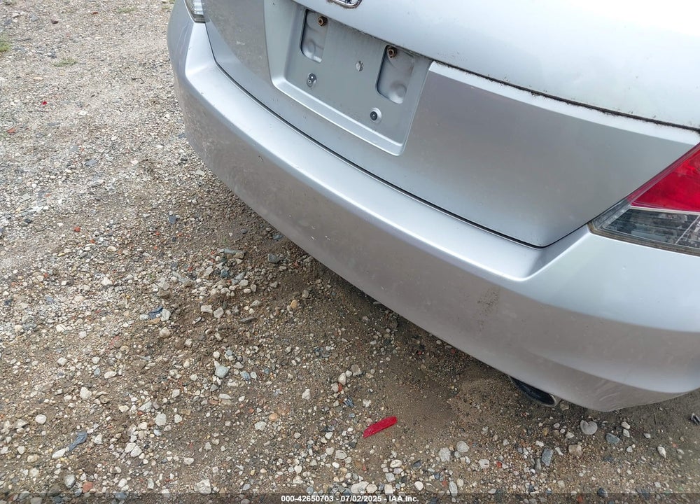 2009 HONDA ACCORD VIN: 1HGCP26879A103197